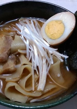 手作り極太中華麺で煮込みラーメン-レシピのメイン写真