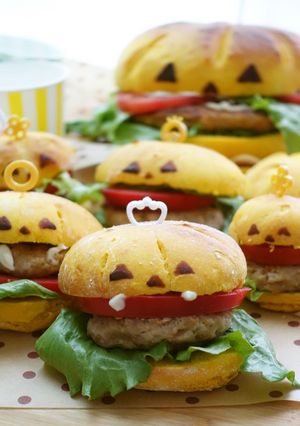 ハロウインかぼちゃおばけバーガーぱん♪-レシピのメイン写真