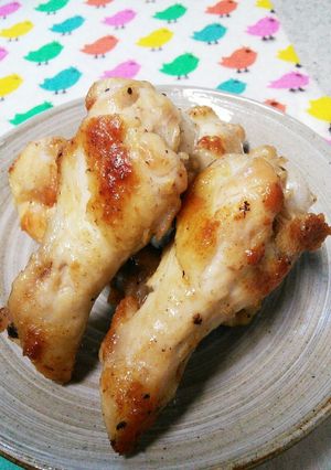 材料3つで簡単すぎ!手羽元のハーブ焼き☆-レシピのメイン写真