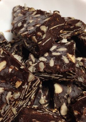 砂糖ゼロ！ココナッツオイルでチョコレート-レシピのメイン写真