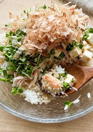 爽✨スプラウトとチーズのわさびマヨ丼-レシピのメイン写真