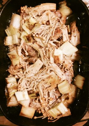 自宅ダッチ！味付き豚肉とネギとえのき-レシピのメイン写真