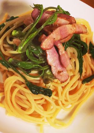 コシアブラとベーコンとトマトのスパゲティ-レシピのメイン写真