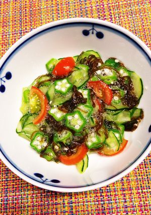 夏野菜たっぷりdeもずくの酢の物-レシピのメイン写真