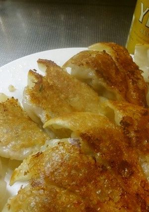 皮パリパリ♪野菜たっぷり焼き餃子-レシピのメイン写真