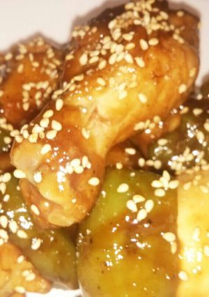 ★手羽元の旨辛炒め煮☆玉子付き★-レシピのメイン写真
