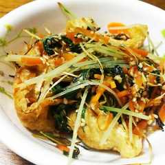 รูปของ 副菜に☆水菜と人参と油揚げのゴマ炒め