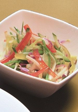 きのことりんご入り彩り野菜のサラダ-レシピのメイン写真
