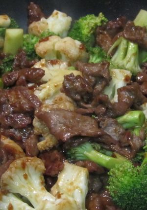 牛肉とブロッコリー炒め-レシピのメイン写真