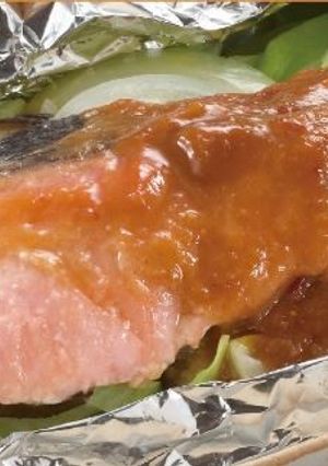 秋鮭とキャベツのピリ辛みそホイル焼き-レシピのメイン写真