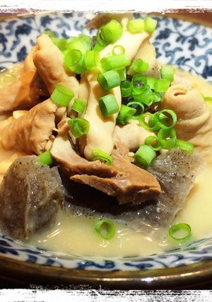 凍りこんにゃくでサッパリ白味噌モツ煮込み-レシピのメイン写真