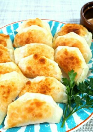 まるでチーズ?!餃子の皮でたらもサモサ-レシピのメイン写真