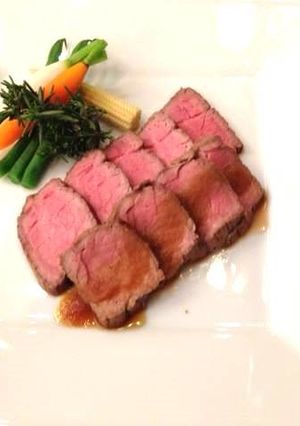 2.炊飯器で作るジューシーローストビーフ-レシピのメイン写真