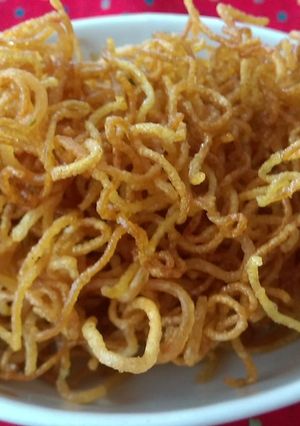 おやつ・おつまみに★揚げラーメン-レシピのメイン写真