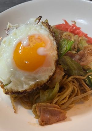 おせちに飽きたら！ベーコンで焼きそば🎵-レシピのメイン写真