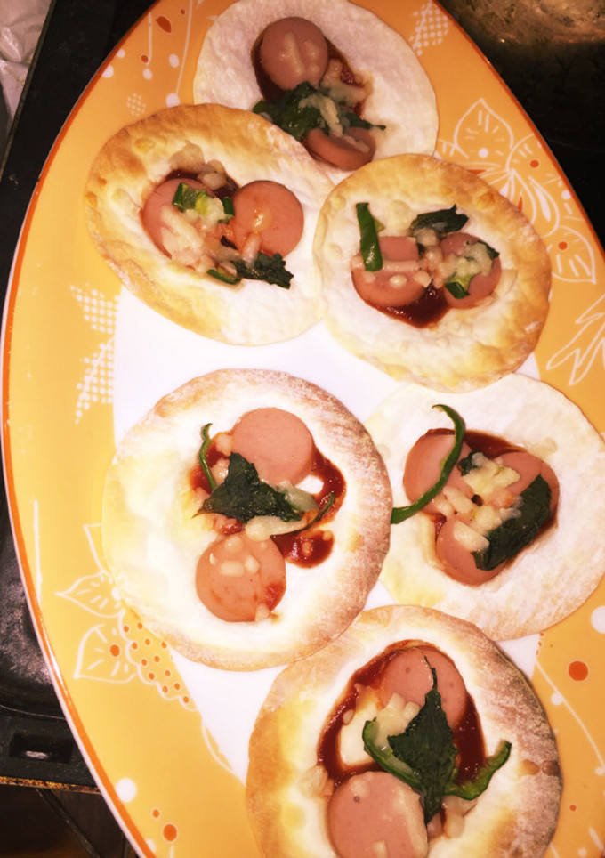 餃子の皮でピザ風-レシピのメイン写真