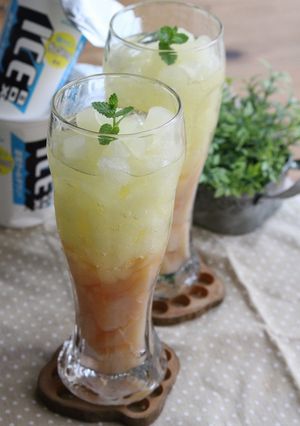 ICEBOX&桃でスパークリングカクテル-レシピのメイン写真