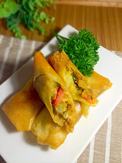 シーチキンと夏野菜のチーズカレー春巻き-レシピのメイン写真