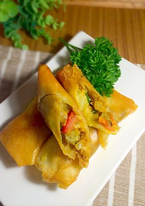 シーチキンと夏野菜のチーズカレー春巻き-レシピのメイン写真
