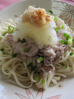 【まぐろ魚醤】魚醤冷しゃぶぶっかけうどん-レシピのメイン写真