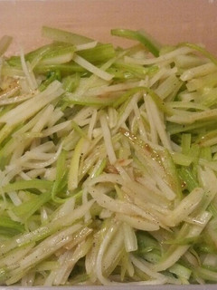 セロリとじゃがいもの炒めもの-レシピのメイン写真