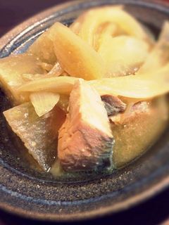 冬瓜と鮭の味噌バター煮込み-レシピのメイン写真