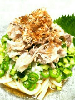 シャキネバ♡冷しゃぶとろろぶっかけうどん-レシピのメイン写真