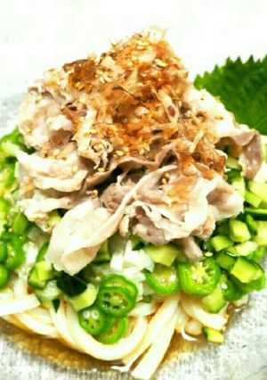 シャキネバ♡冷しゃぶとろろぶっかけうどん-レシピのメイン写真
