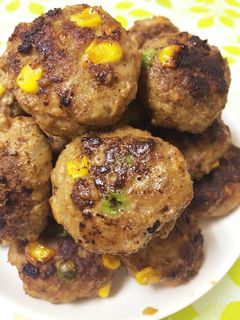 お弁当用に作り置き☆野菜入りハンバーグ-レシピのメイン写真