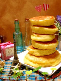 ふんわりイチゴ香る♡パンケーキ-レシピのメイン写真