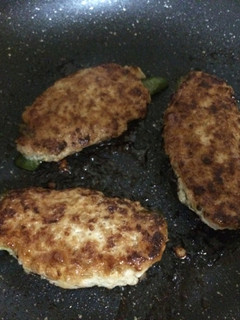 野菜嫌いでも食べたピーマンのひき肉巻き☆-レシピのメイン写真