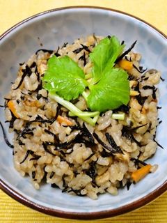 あさりとひじきの炊き込みご飯-レシピのメイン写真
