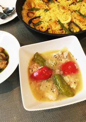 スペイン料理〜鶏肉の白ワイン煮込み〜-レシピのメイン写真