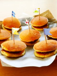 洋風ミニミニあんバタどら焼き♪-レシピのメイン写真