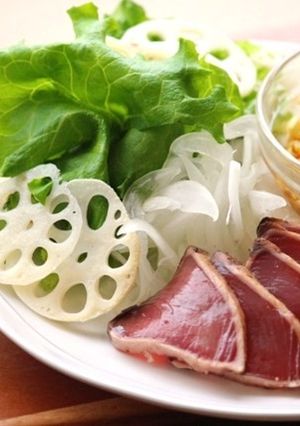 かつおのたたきのピリ辛サラダ-レシピのメイン写真