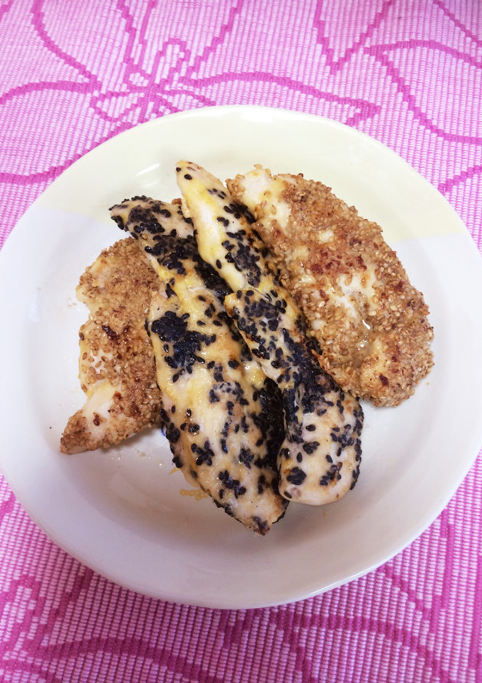 簡単☆食べやすい鶏ささ身のごま焼き♡-レシピのメイン写真