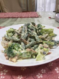 ブロッコリーときのこのシーザーサラダ-レシピのメイン写真