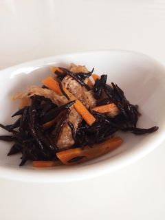 簡単!油揚げたっぷり♪しみしみひじき煮☆-レシピのメイン写真