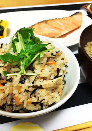 炊き込みごはん-レシピのメイン写真