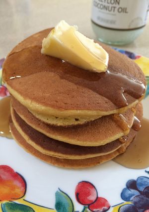 ココナッツ粉ベースのパンケーキ♪-レシピのメイン写真