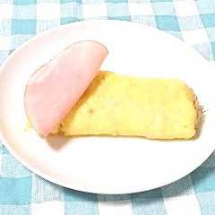 รูปของ 玉子焼き器で夏野菜のトマトオムレツ