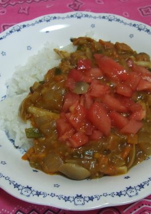 桃太郎トマトたっぷりのツナカレー-レシピのメイン写真