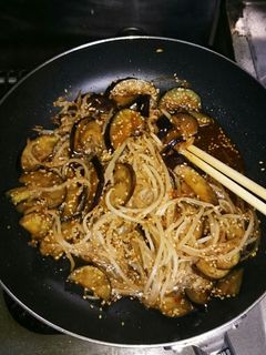 肉なしでも満足!もやしとなすの炒め物-レシピのメイン写真
