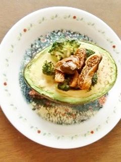 赤貝缶といちじく入りアボカドココット-レシピのメイン写真