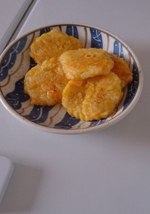 離乳食完了期手づかみでご飯と野菜のおやき-レシピのメイン写真