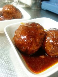 おなか満足!煮込み爆弾ハンバーグ●~*-レシピのメイン写真