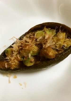 洋を和で食べてみよ〜 味噌アボカド-レシピのメイン写真