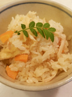 ストック食材で作れる!簡単炊き込みご飯-レシピのメイン写真