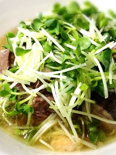 鯖缶のカイワレのせ-レシピのメイン写真