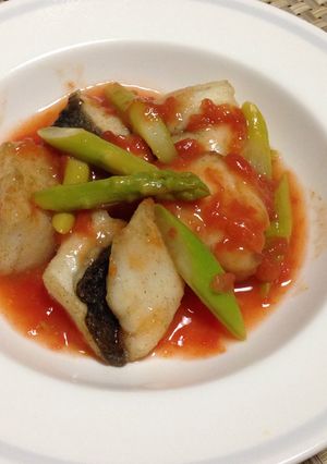 白身魚の完熟とまとソースかけ-レシピのメイン写真